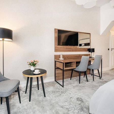 Vinfort Aparthotel Krakow Dış mekan fotoğraf