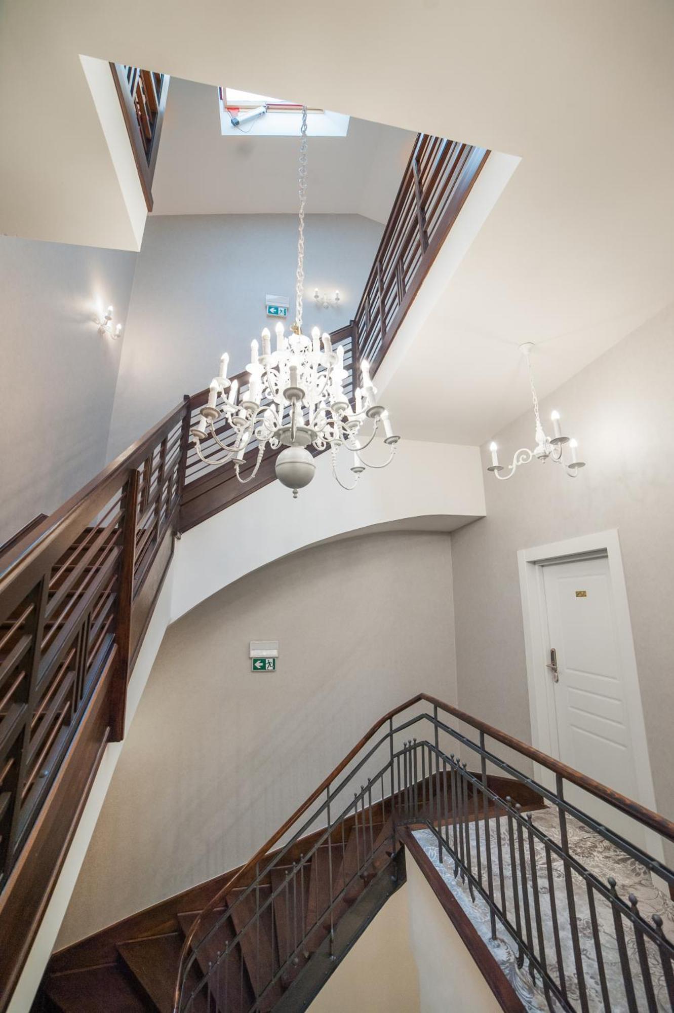 Vinfort Aparthotel Krakow Dış mekan fotoğraf